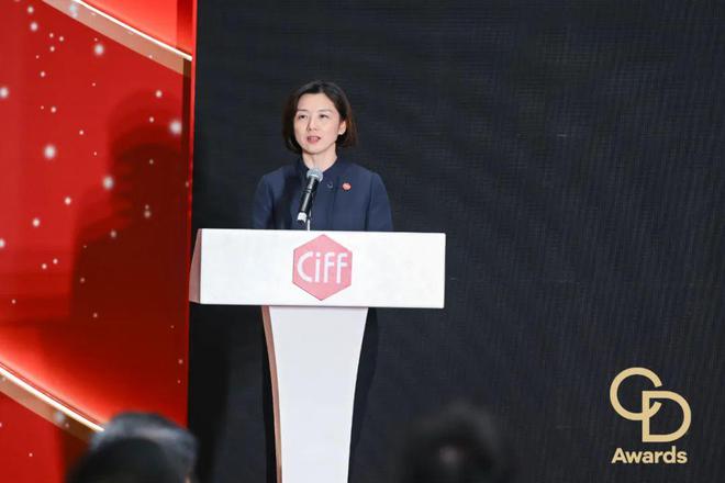 「华钻之星」颁奖典礼（民用家具展专场）盛大举办AG旗舰厅·(中国)网站CIFF广州 2025(图1)