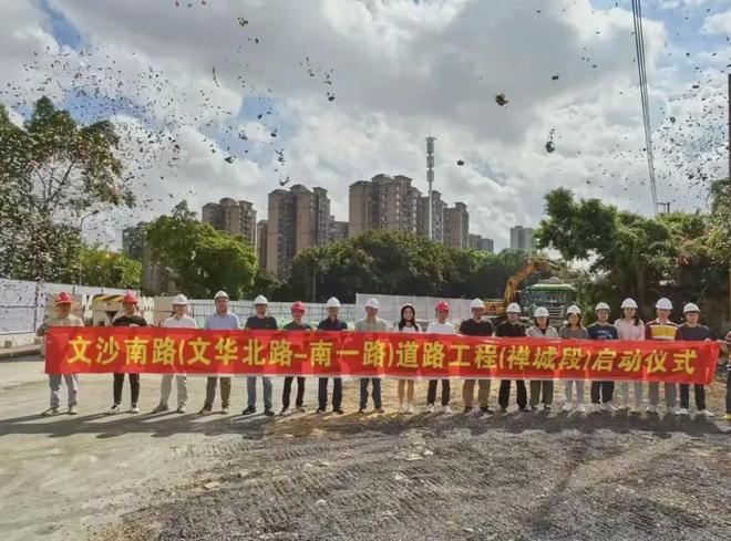 禅桂芯“超配”产品总价150万起！AG旗舰厅网站首页首日登记已破百！(图2)